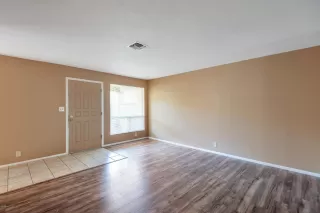 Photo #3: 6073362 Listing