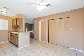 Photo #4: 6073362 Listing