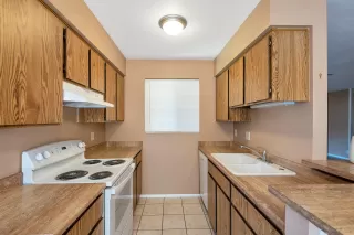 Photo #5: 6073362 Listing