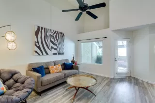 Photo #3: 6073508 Listing