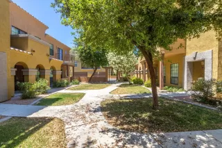 Photo #6: 6073577 Listing