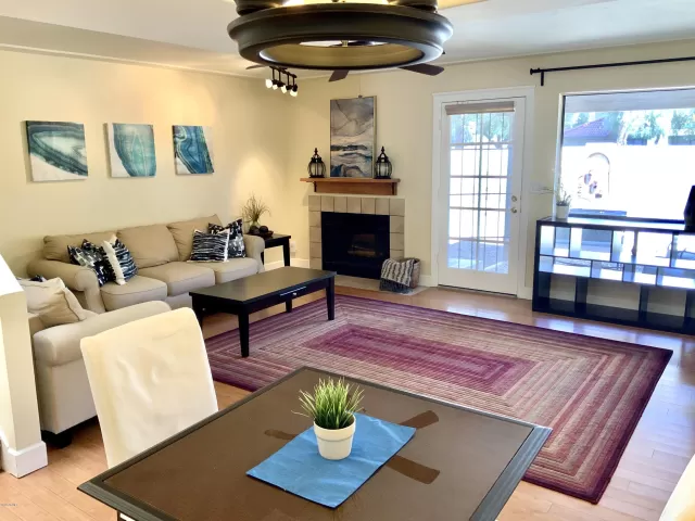 MLS: 6073806 Condo For Sale