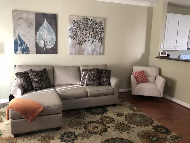 MLS: 6073819 Condo For Sale