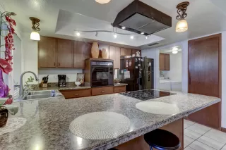 Photo #2: 6073851 Listing