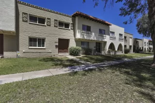 Photo #6: 6073851 Listing