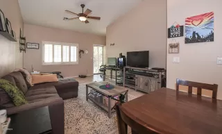 Photo #2: 6073925 Listing 