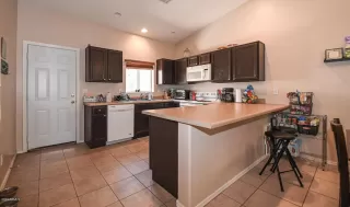 Photo #4: 6073925 Listing 