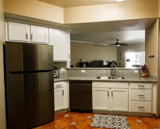 Photo #3: 6074083 Listing