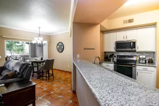 Photo #6: 6074083 Listing