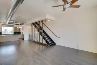 Photo #6: 6074113 Listing