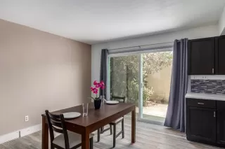 Photo #4: 6074156 Listing