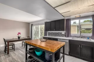 Photo #6: 6074156 Listing