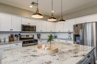 Photo #3: 6074489 Listing