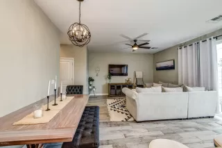 Photo #5: 6074489 Listing