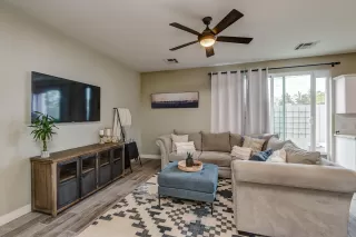 Photo #6: 6074489 Listing