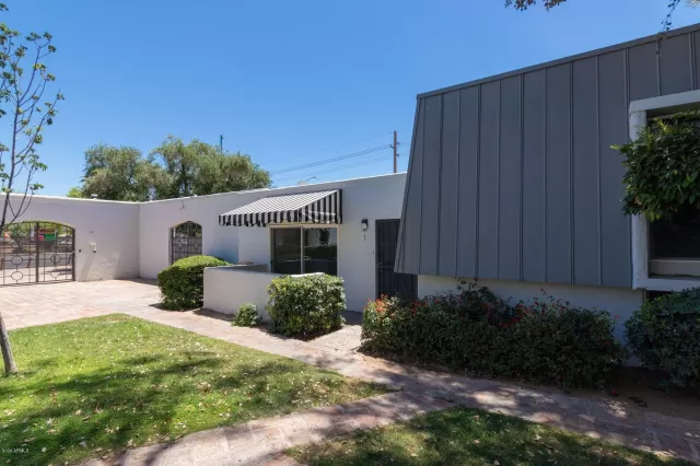 MLS: 6074559 Condo For Sale