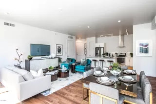 Photo #4: 6074669 Listing 