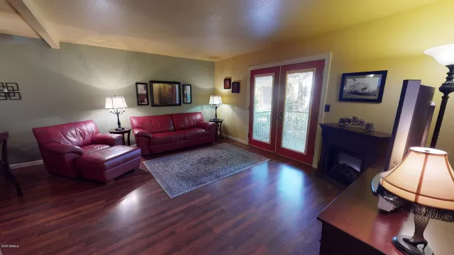 MLS: 6075031 Condo For Sale