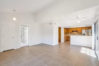 Photo #4: 6075090 Listing