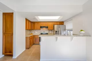 Photo #6: 6075090 Listing