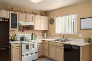 Photo #5: 6075181 Listing 