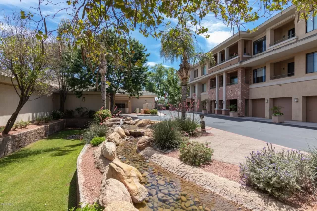 MLS: 6075219 Condo For Sale