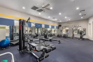 Photo #5: 6075219 Listing