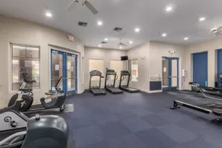 Photo #6: 6075219 Listing