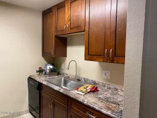 Photo #3: 6075222 Listing