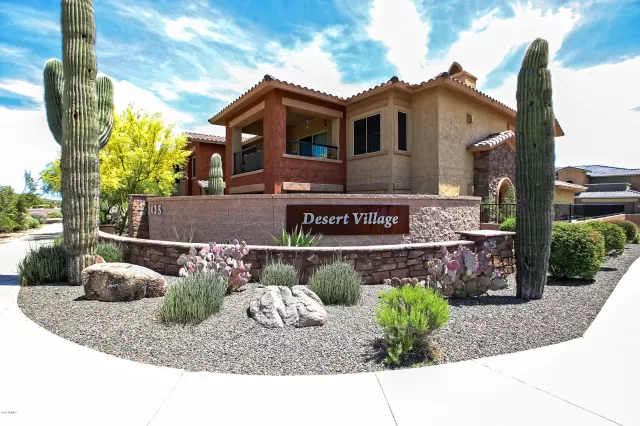 MLS: 6075313 Condo For Sale