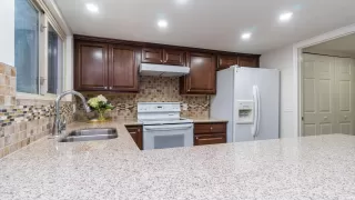 Photo #5: 6075359 Listing