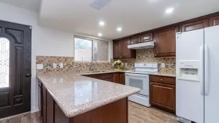 Photo #6: 6075359 Listing