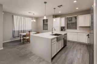 Photo #4: 6075398 Listing