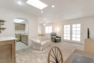 Photo #4: 6075633 Listing 
