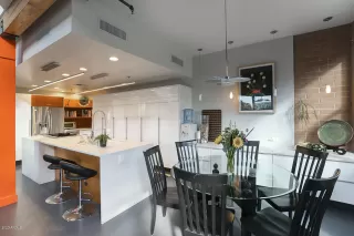 Photo #4: 6075652 Listing 