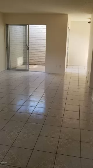 Photo #3: 6075663 Listing