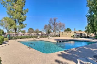 Photo #5: 6075677 Listing