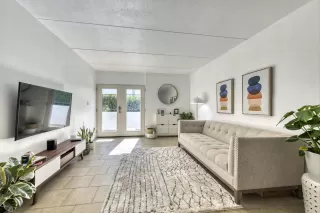 Photo #4: 6075812 Listing 