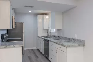 Photo #6: 6075832 Listing