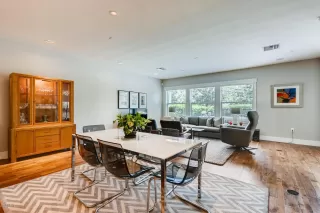 Photo #2: 6076176 Listing 