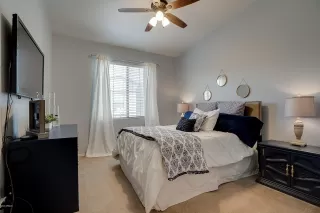 Photo #4: 6076211 Listing