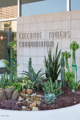 Photo #2: 6076397 Listing