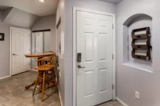 Photo #4: 6076586 Listing 