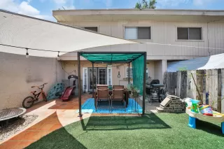 Photo #6: 6076633 Listing