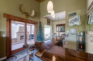 Photo #6: 6076767 Listing