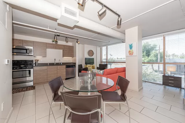 MLS: 6077024 Condo For Sale