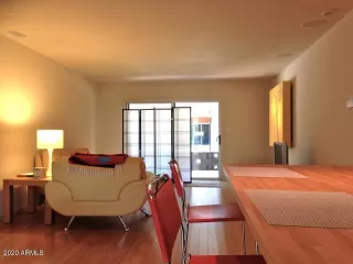 Photo #4: 6077455 Listing