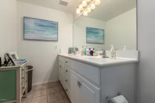 Photo #5: 6077461 Listing