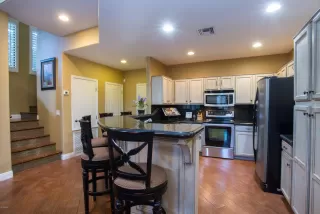 Photo #2: 6077514 Listing