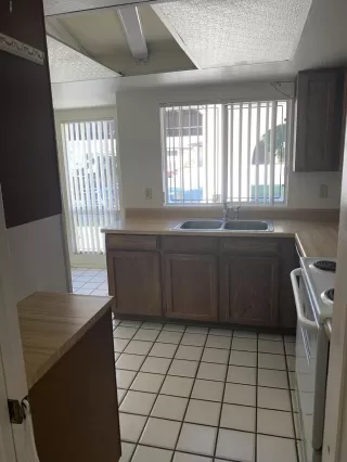 Photo #3: 6077553 Listing